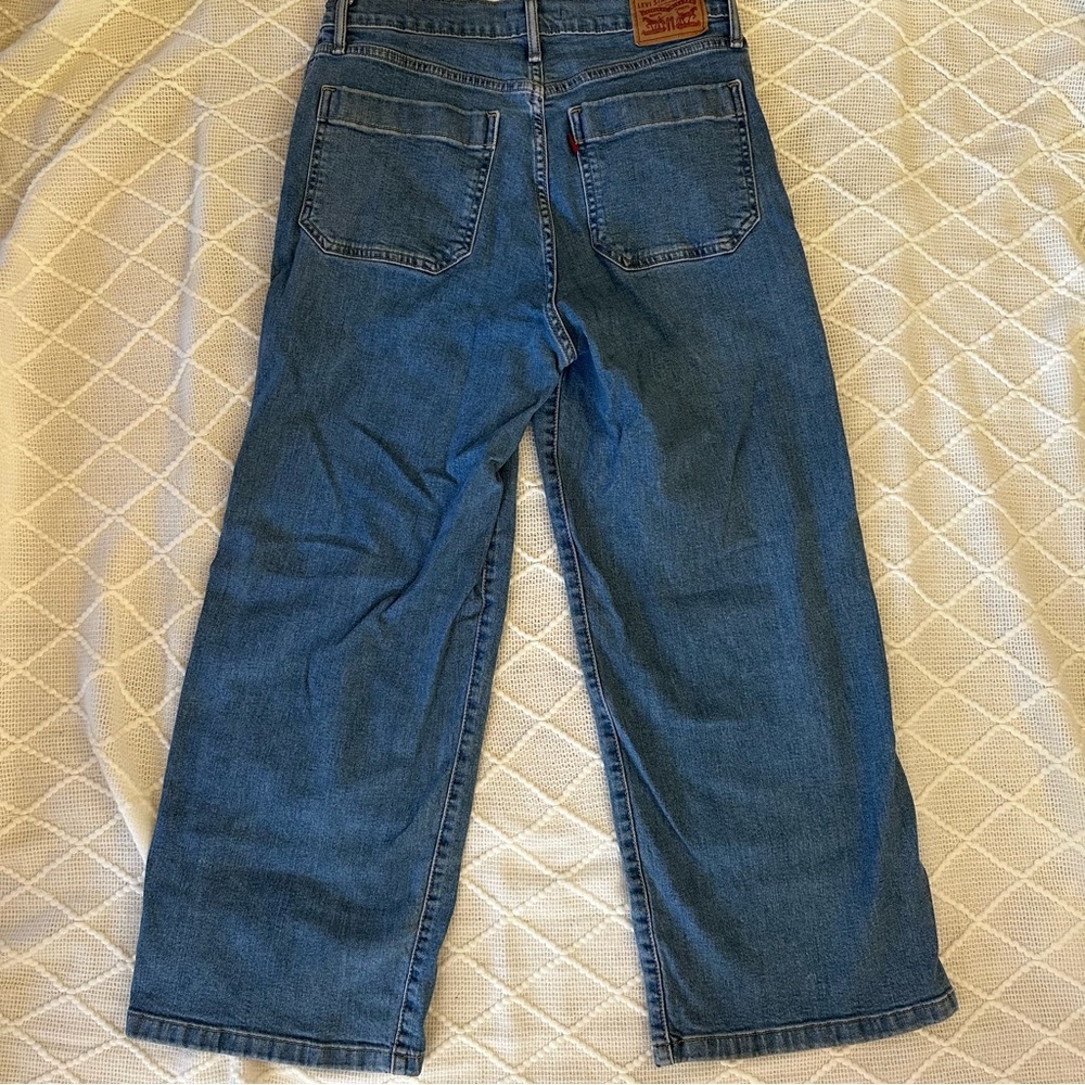 Levi’s Mile High Cropped Wide Leg Jeans - Picture 2 of 5